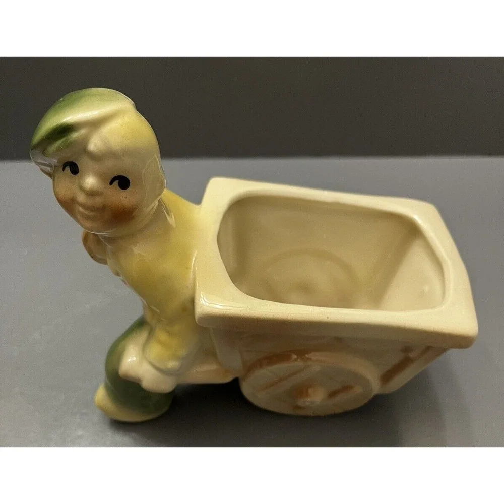 Vintage Shawnee‎ USA 750 Dutch Boy & Cart Ceramic Flower Flowers Floral Planter